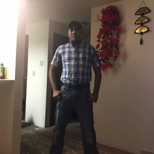 Meet your Posher, Aden